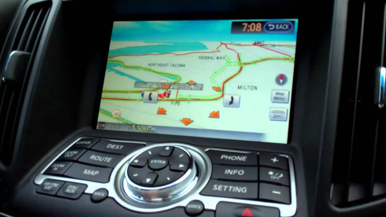 Learning about your accessories on your 2011 Infiniti