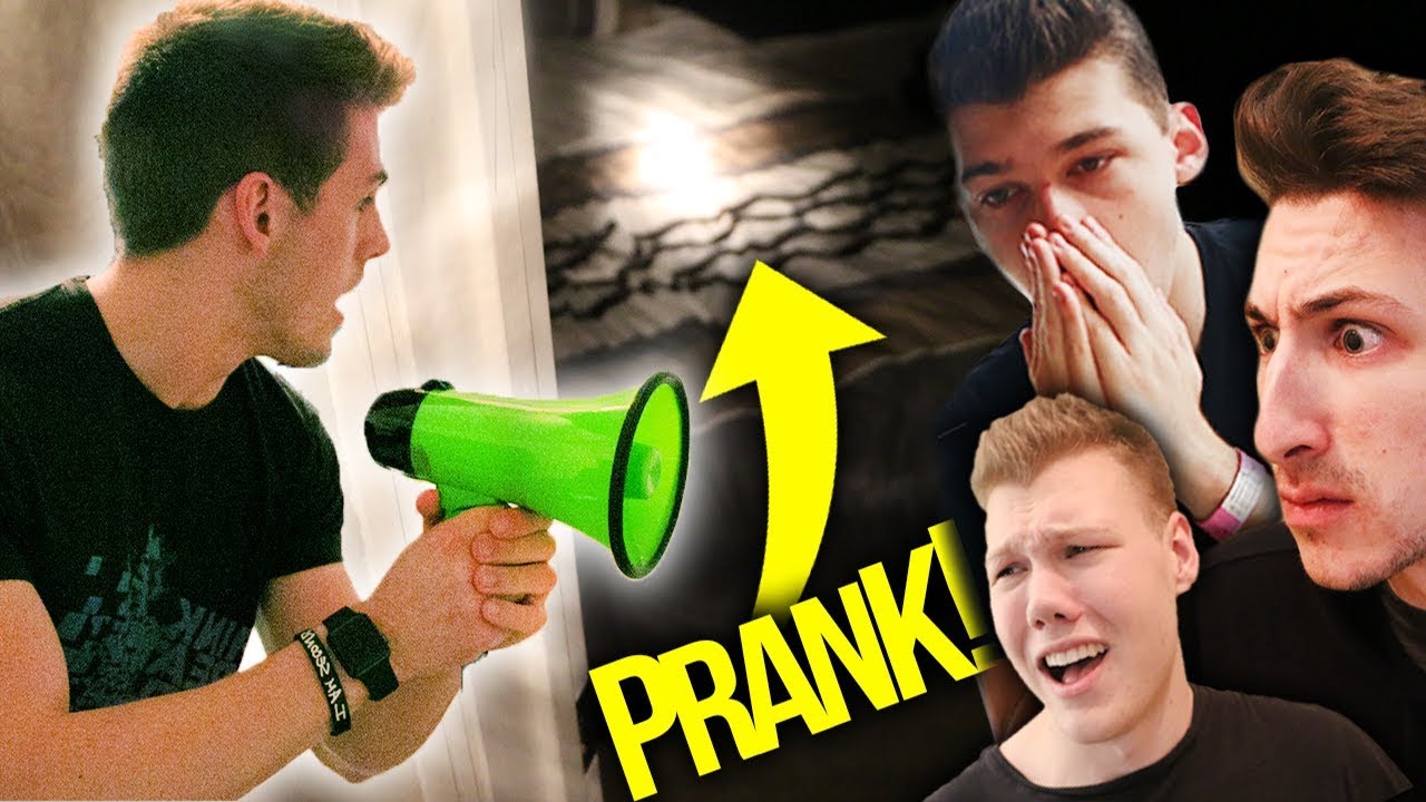 MEGAPHONE PRANK AT 3AM ON POKE, SEEDENG, ANT!!! | NoBoom