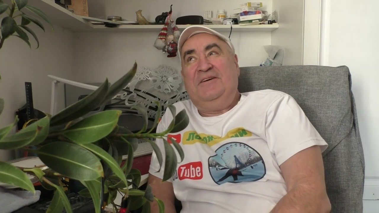 Не хочу ползти в разведку.  Хочу в пивную и девочек