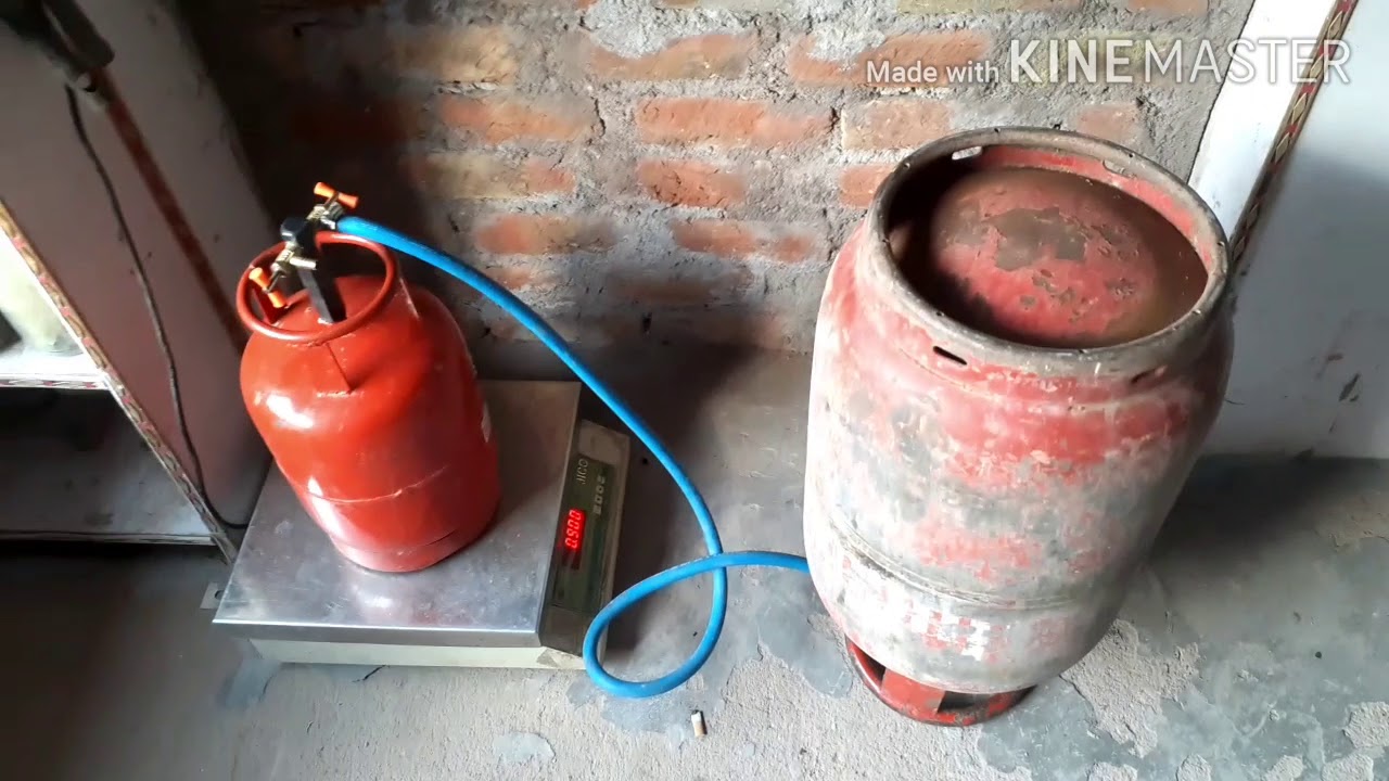 Big to small cylinder LPG gas transfer## LPG gas ##gas jugaad## gas bharne Ka tarika