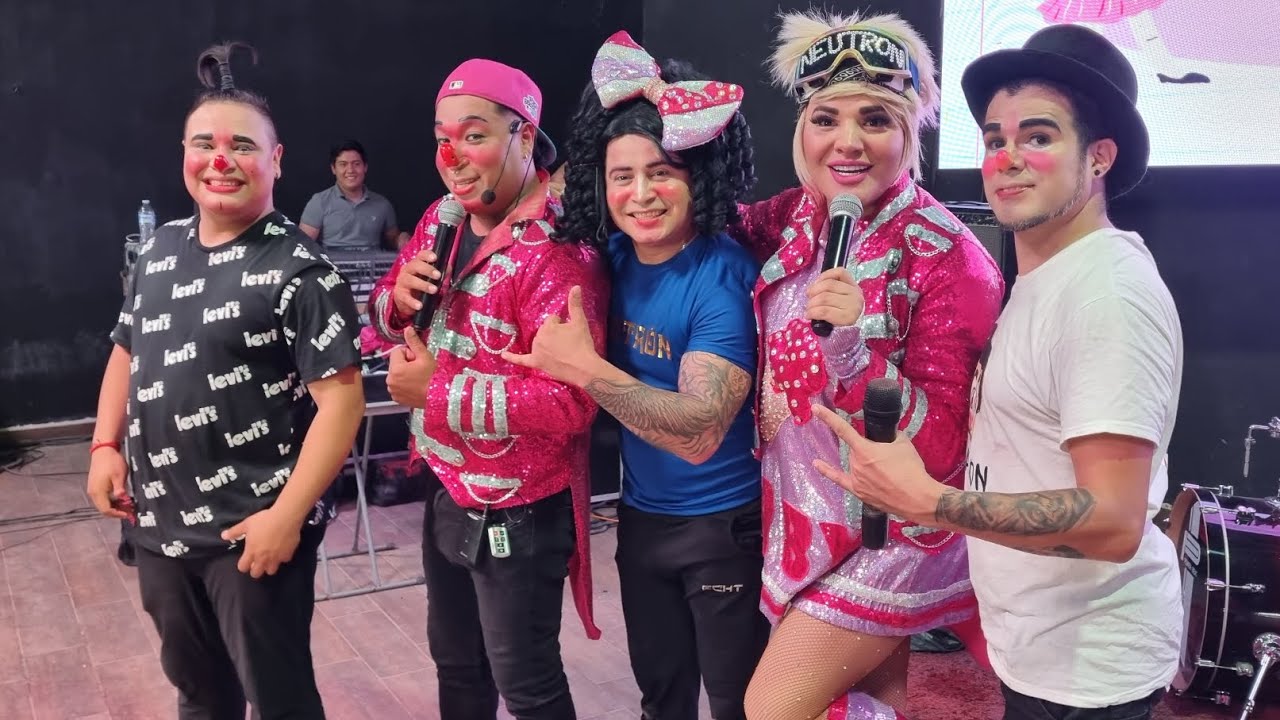 1era parte la gaby mendoza y los retara2 compartiendo escenario