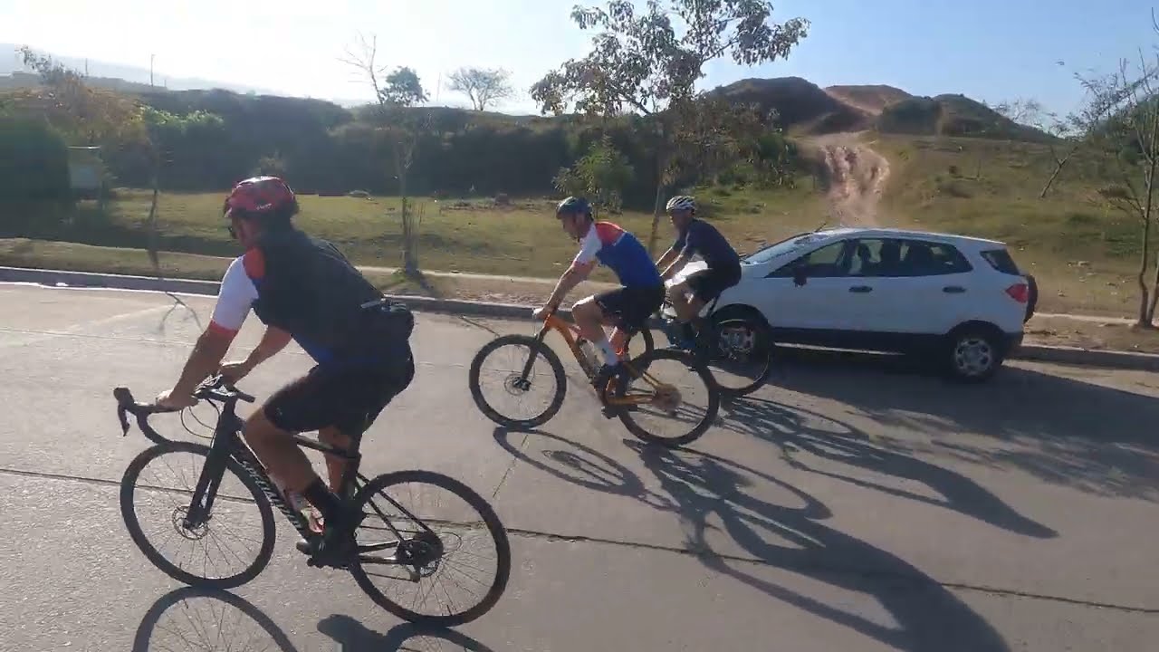 Entrenamiento de pasadas en la senda del gomero. Horco Molle