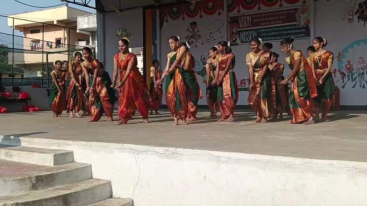 My lovely daughter dance please like share comment 