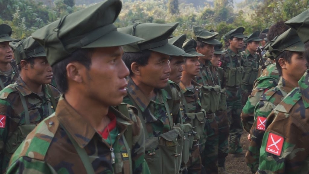Vidéo : avec les rebelles de la TNLA, en guerre contre le gouvernement birman