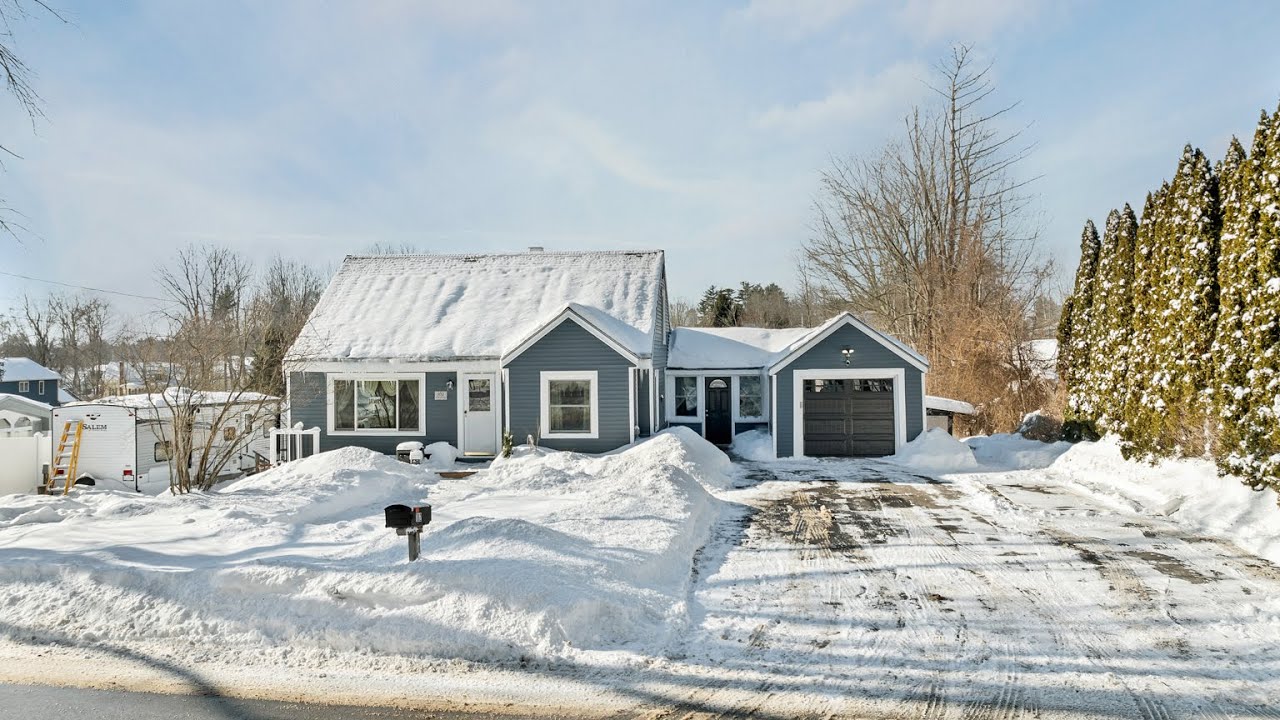 102 Elm St, Epping, NH 03042 Branded
