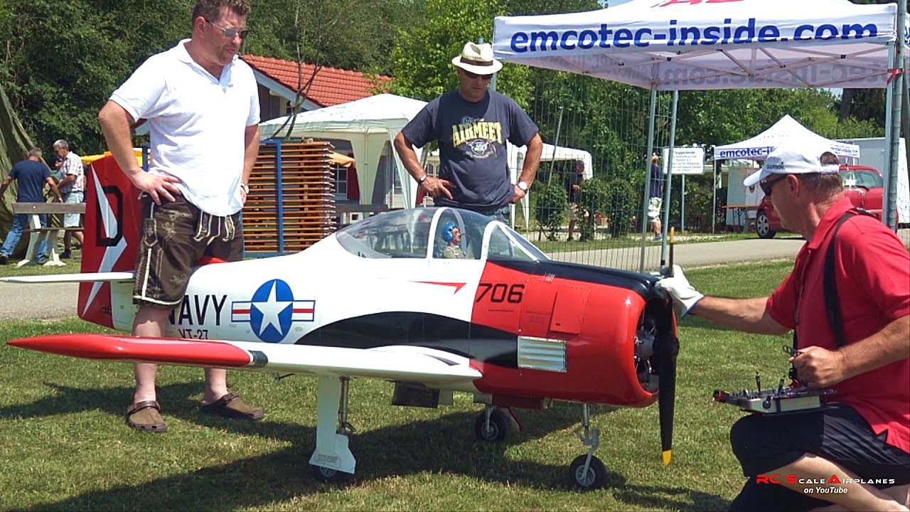 Giant T-28 
