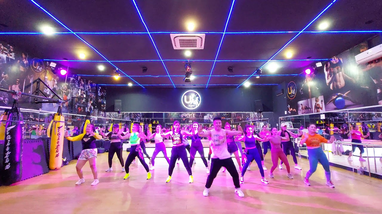 עדן בן זקן - הלו הלו (Prod. by Moshe & Ofek)    zumba zin panji