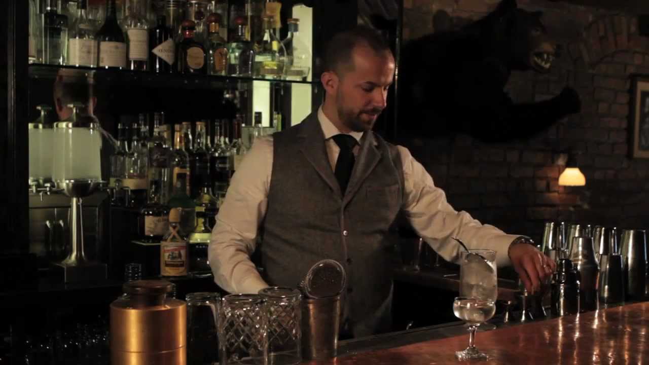 How to Make a Classic Martini - Speakeasy Cocktails