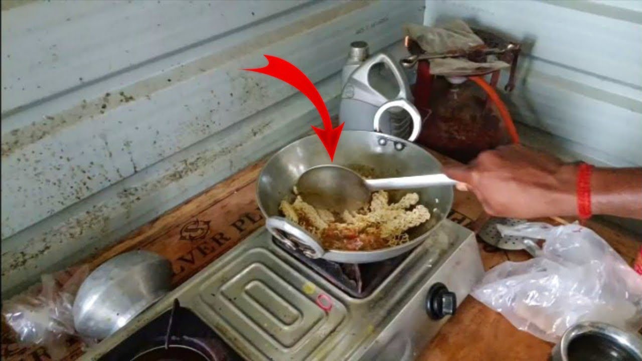 Maggi Banayi Par Bigad Gayi 😅🍜 | Epic Cooking Fail 😮