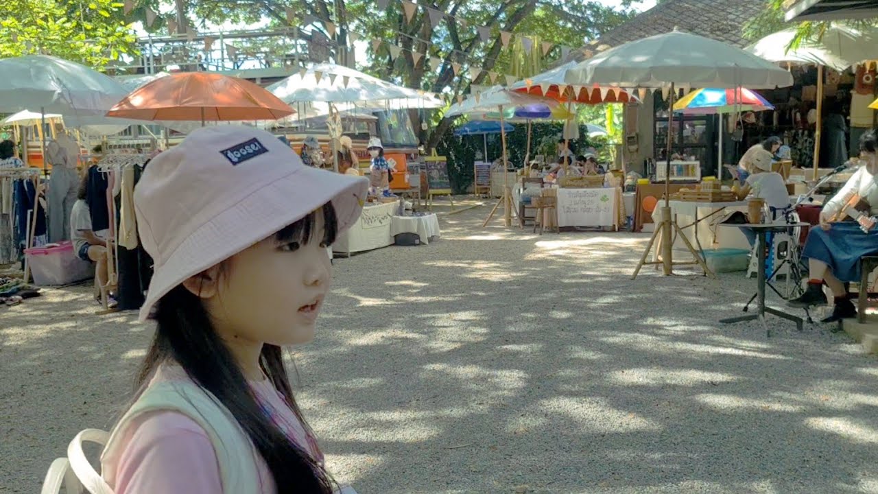 Chill Vlog 01 กาดฉำฉา ชุมชนคนสร้างสรรค์