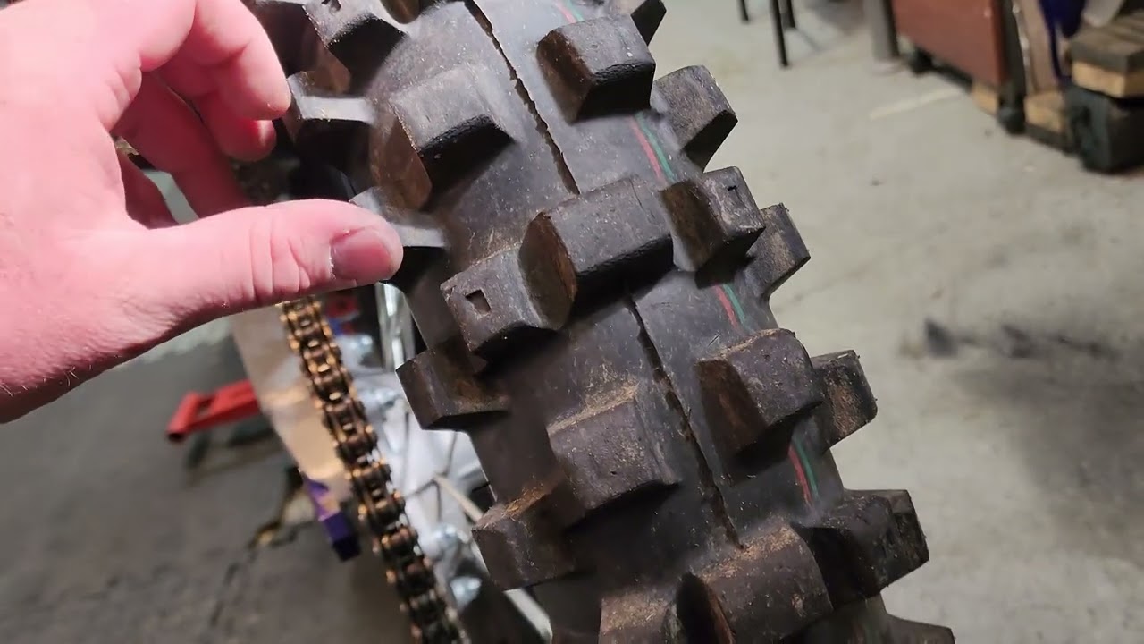 20 hour review on the IRC VE33 rear tire 👍 #blucru #yz250 #irctire #enduro