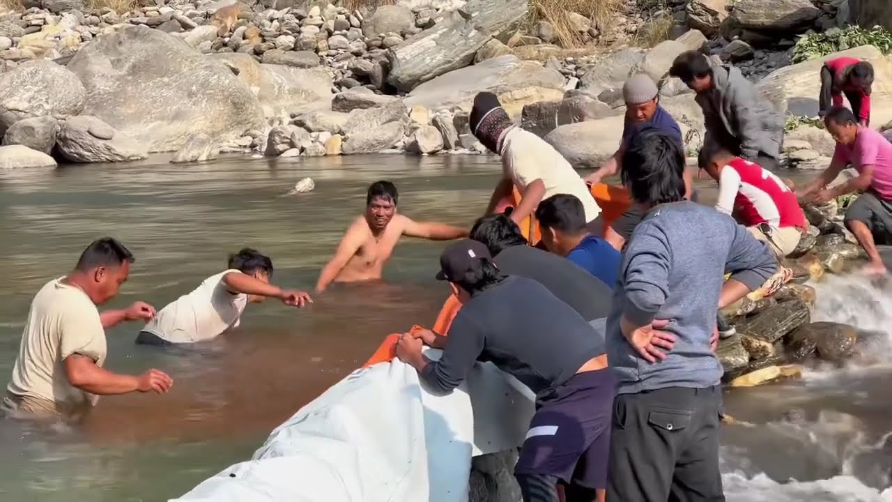 दरौंदि खोला थुनिएर माछा मारियो। River fishing vlog🎣