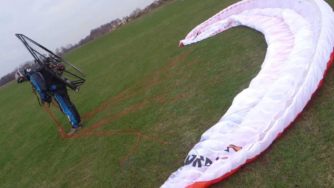 Jak wystartować na paralotni z napędem? Start na motoparalotni. How to start the paraglider.
