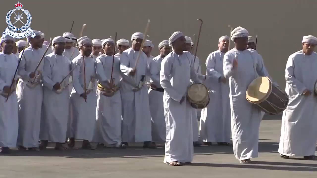 شرطة عمان السلطانية تحتفل بإفتتاح مركز شرطة صحم ومبنى خدمات الشرطة