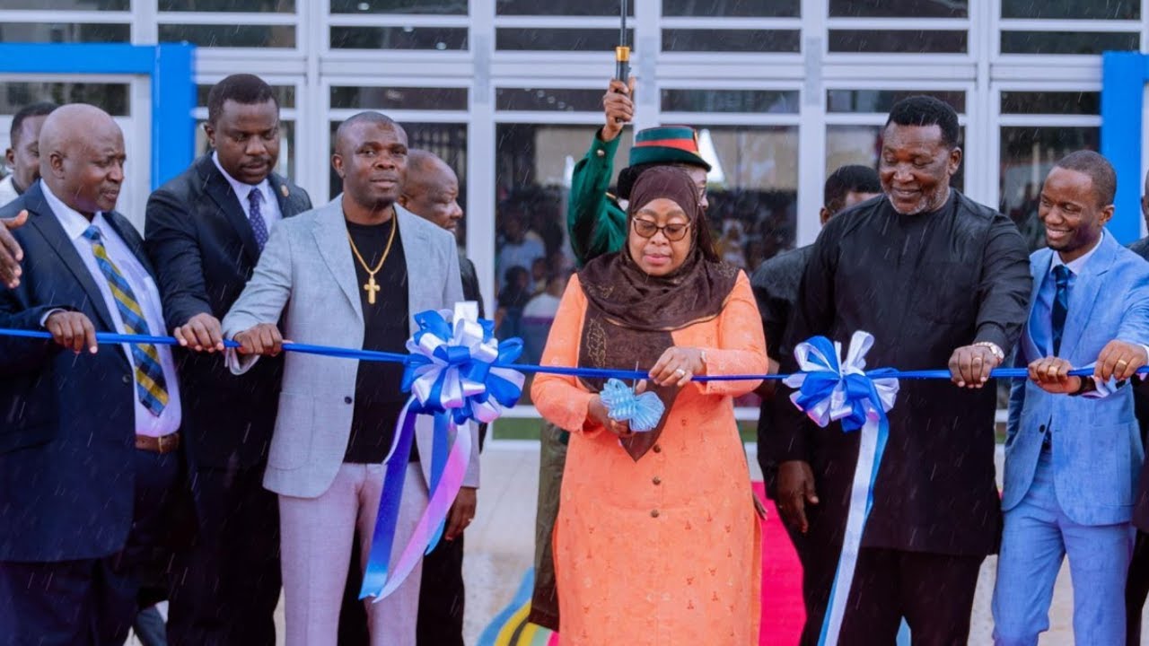 Mwanzo-Mwisho Alichokisema Rais Samia Kwenye Uzinduzi Jengo la Kanisa la Mwamposa