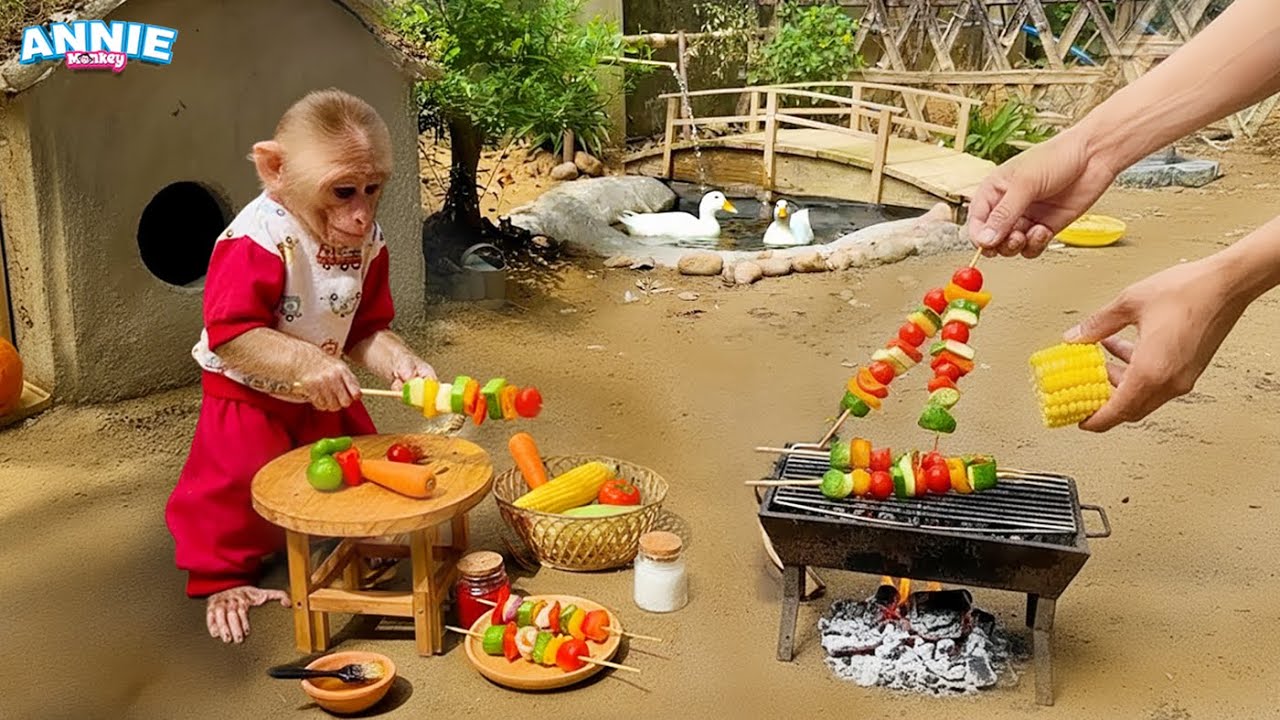 Monkey Annie harvests quail eggs to help dad make a vegetable salad