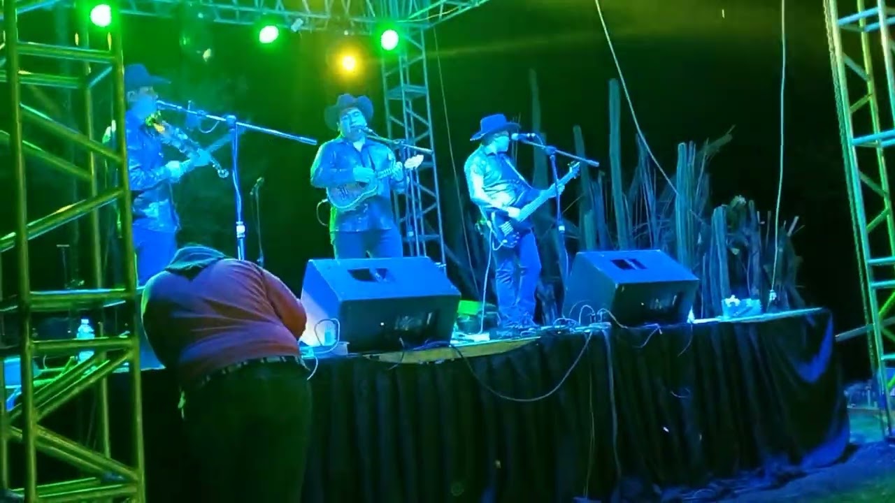 HERENCIA JUVENIL COMO TE EXTRAÑO Y JULIANTLA