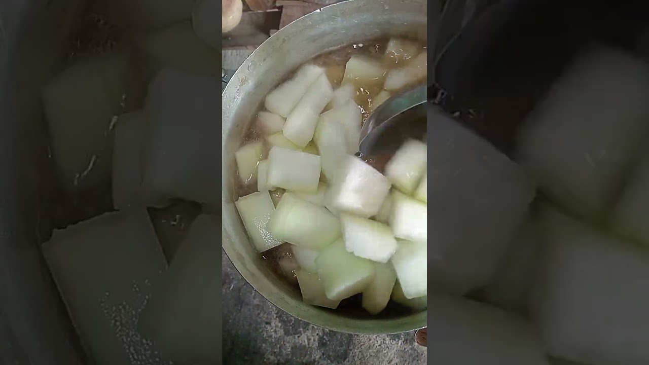 ต้มแฟงใส่กระดูกหมูอ่อนทำง่ายๆแต่อร่อย