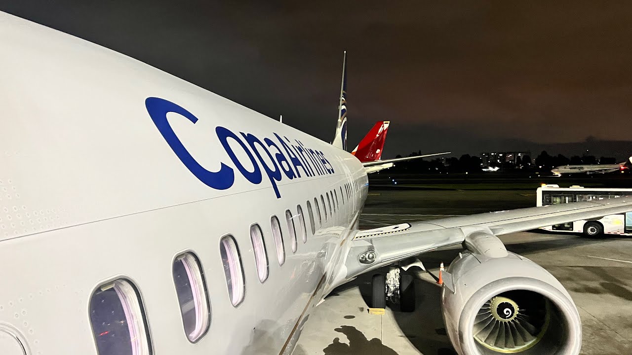 Copa Airlines from Panama City to Bogota in Economy | Boeing 737-800 | CM876 🛫 🇺🇸🇵🇦📍