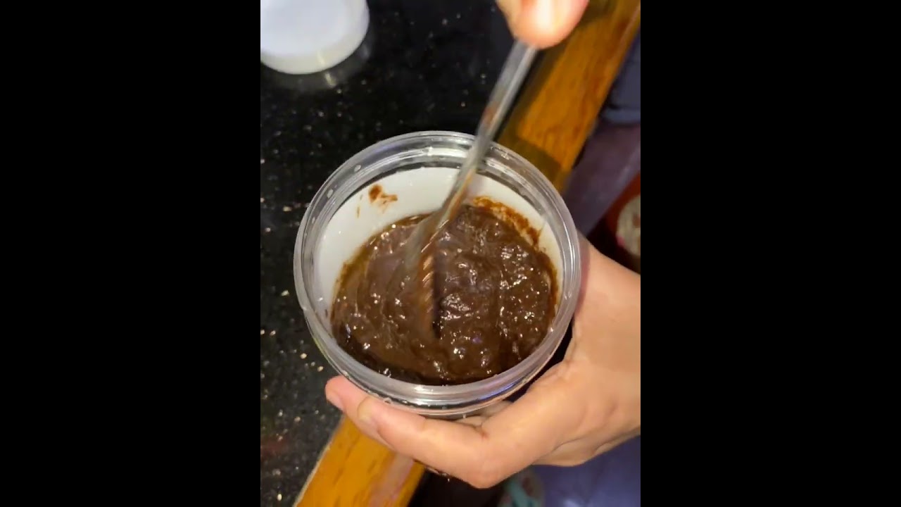 မန်ကျည်းသီး scrub