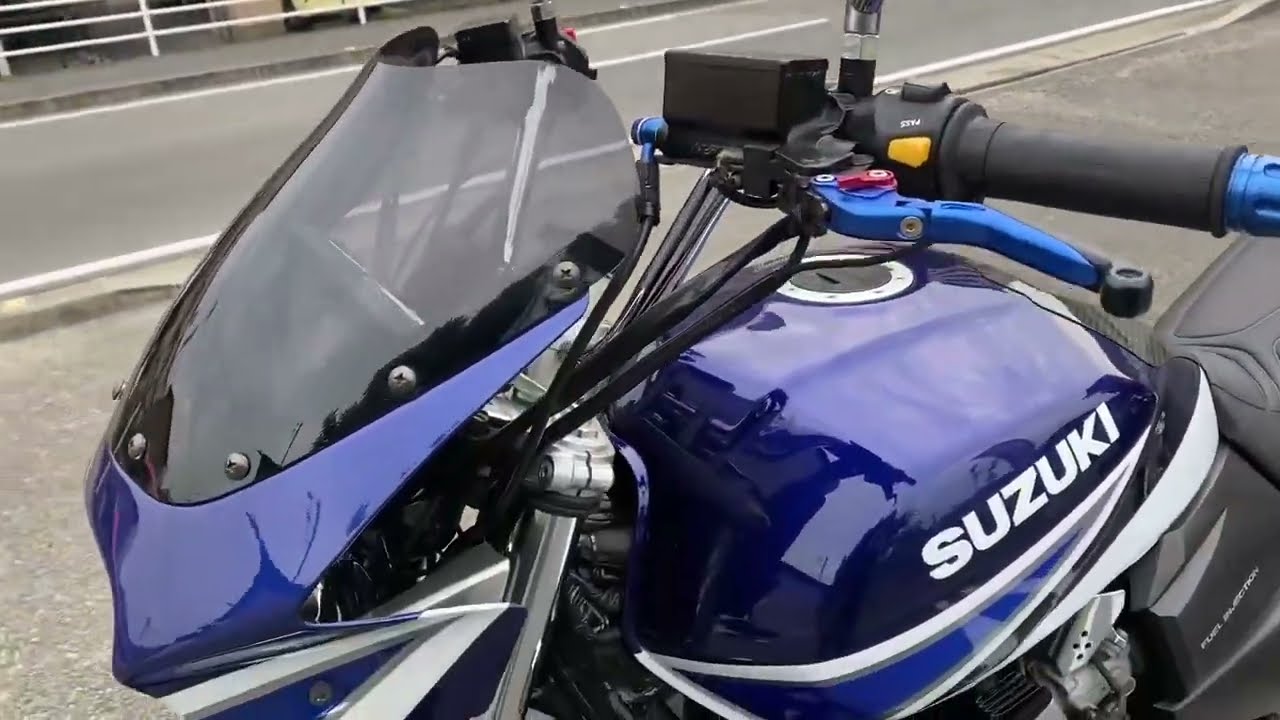 2005年モデル スズキ GSX1400 中古車 入荷！ ★御成約ありがとうございました★ マフラー ホイール ヘッドライトカウル バックステップ リアサス エンジンスライダー フェンダーレス ＥＴＣ