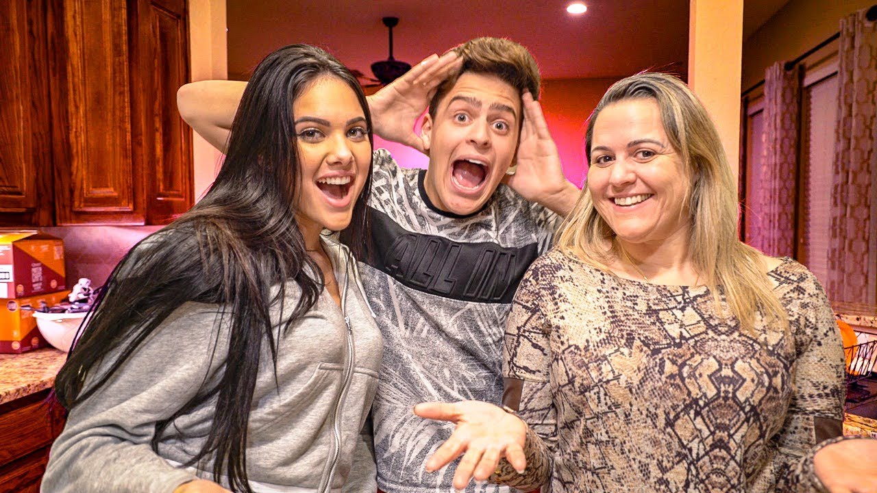 MÃE vs NAMORADA !!!  (Elas brigaram ) ‹ JonVlogs ›