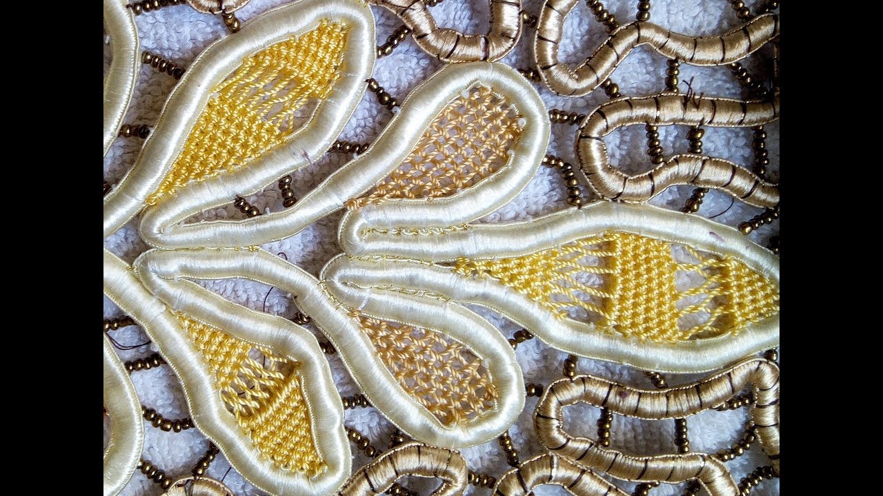 غرزة النسيج مع رجل الغراب.       lace point