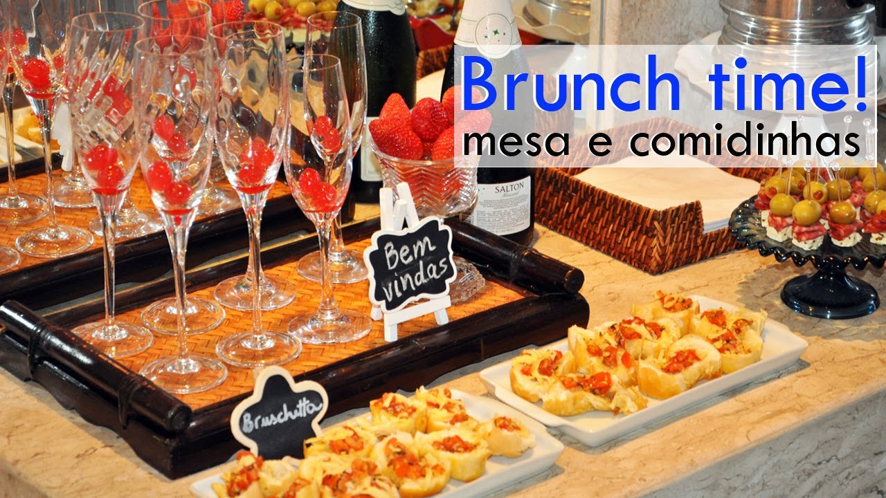 Brunch de domingo: mesa posta e comidinhas
