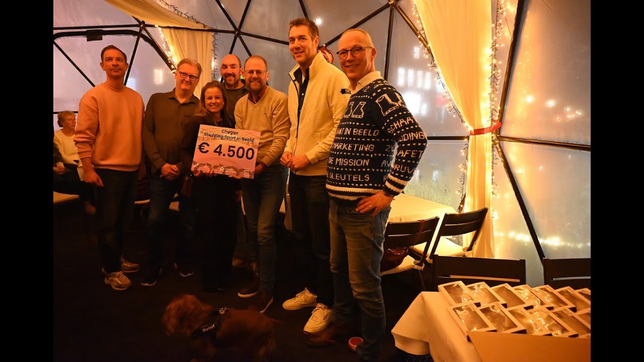 Winter Wonder Weken 2025 bedankborrel vrijwilligers Drijvende IJsbaan.  www.leidseglibber.nl