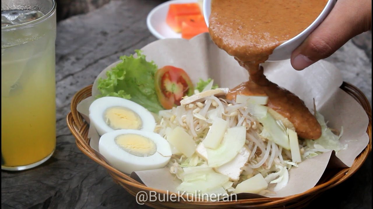 Tasty Food Teaser| Gado-Gado Bu Hadi  Yogyakarta - Indonesian Food| BuleKulineran