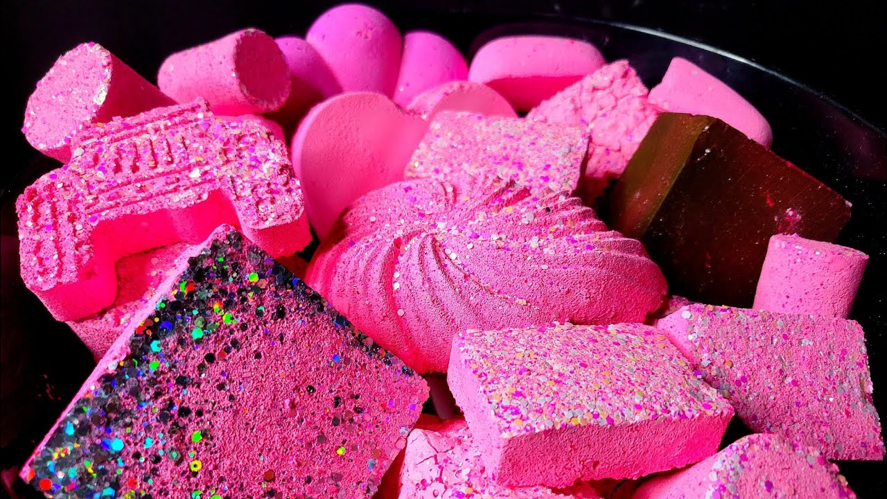 Happy Valentine's Day • 💕💕💕💕 • Dyed & Reformed Gym Chalk • Textures ✨️ 🩷