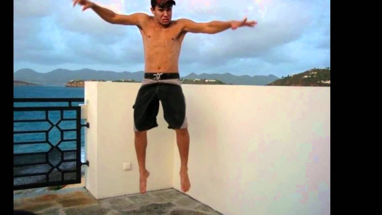 Shirtless pic's of Logan,Kendall,James and Carlos