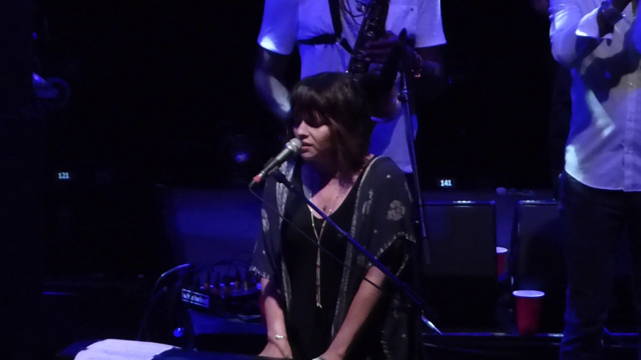Tedeschi Trucks Band ft Norah Jones - Love Has No Pride 10-11-17 Beacon Theatre, NYC