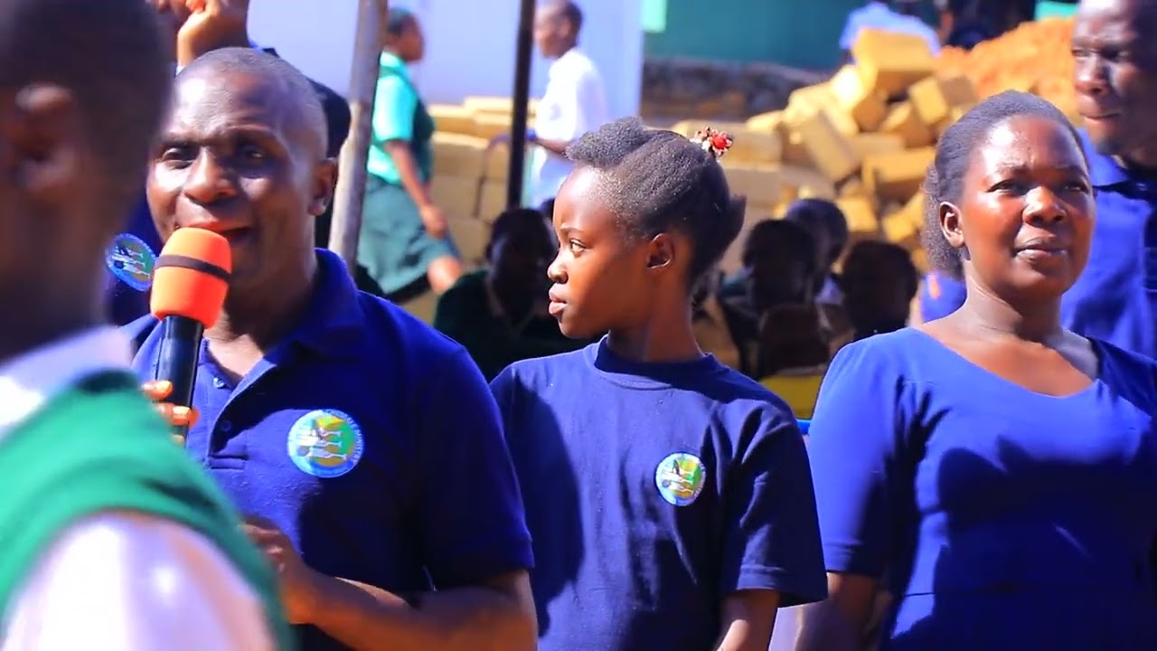 PETERO//MIDOTI SDA CHORALE MINISTERS - LIVE AT KADIKA GIRLS HIGH SCHOOL