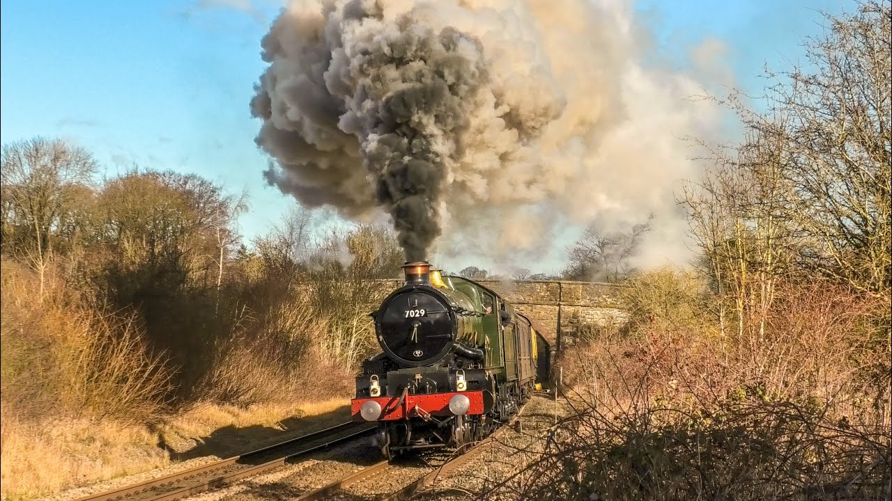 GWR 7029 Thunders Up All Stretton & Hatton Bank + Flying Scotsman !