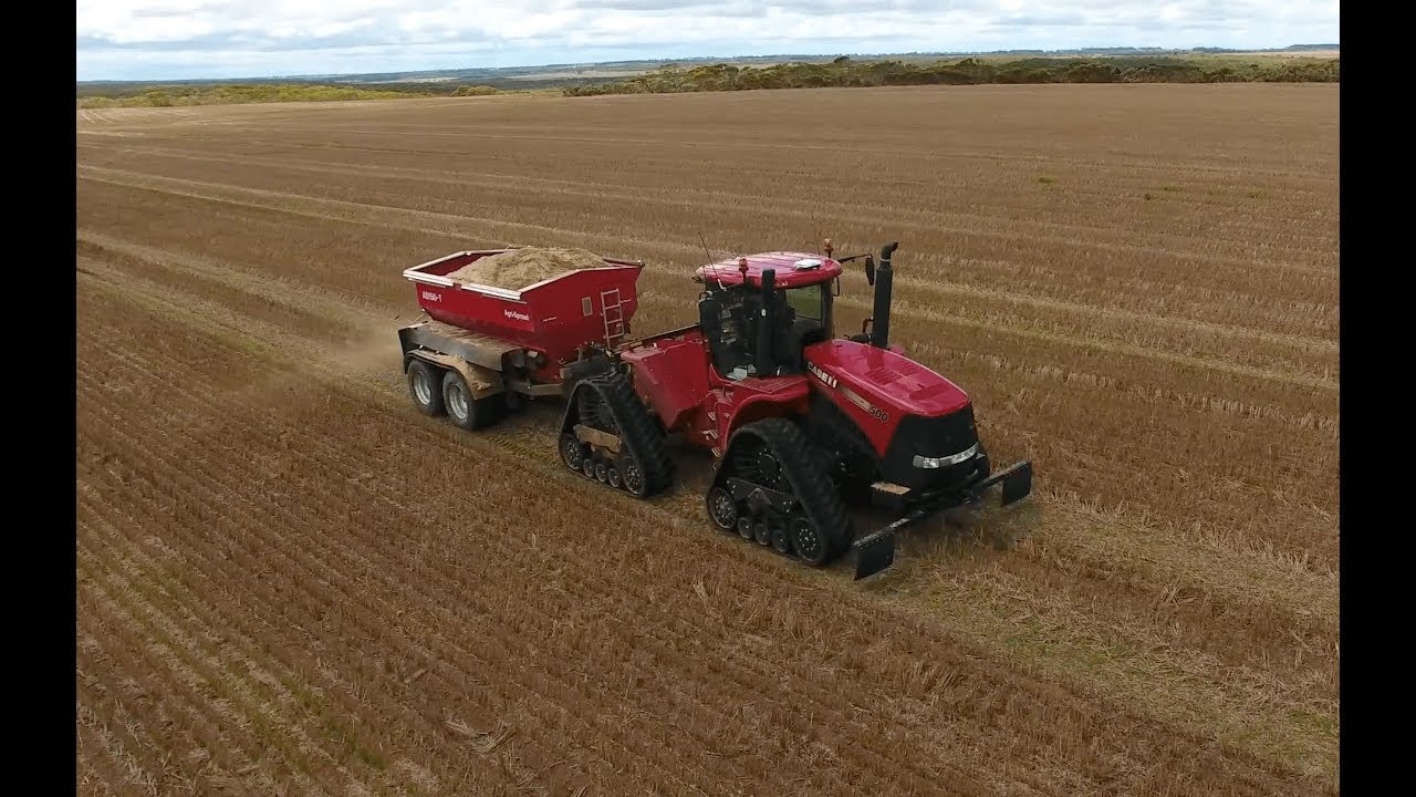 Case IH Quadtrac 500 and Agri-Spread AS150-T spreader. CTF. Esperance, Western Australia. ￼MY AGRO