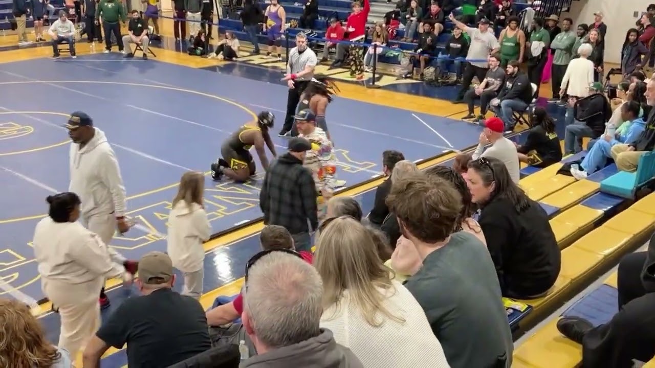285 lb Vincent Wright vs Bethal Semifinal