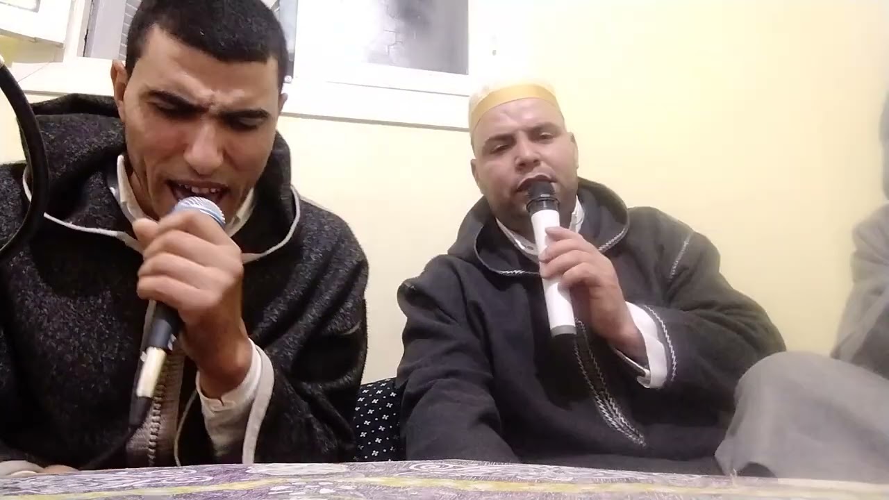عش المتعة مع المجموعة الطيبة/خمس دقائق/أيها المستمع/