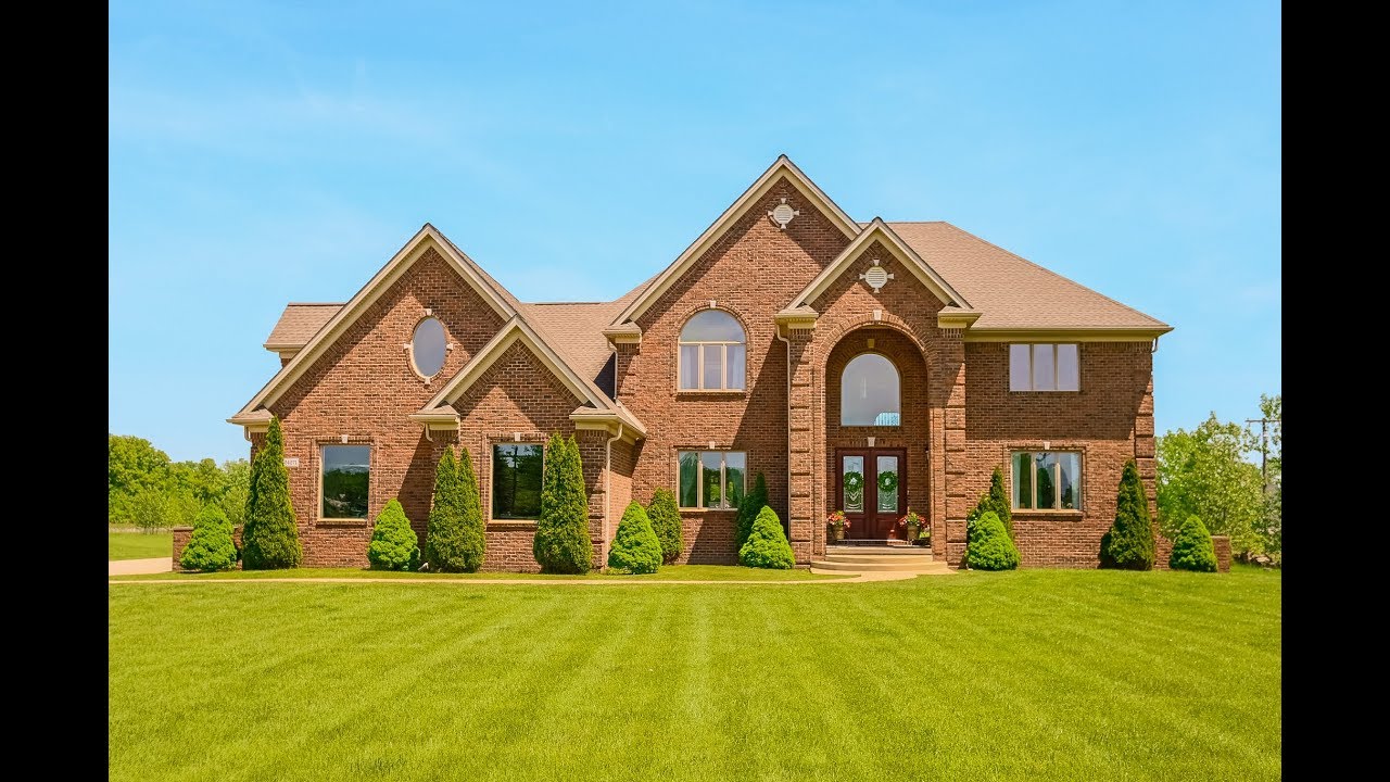 24271 Clark Road, Belleville MI 48111