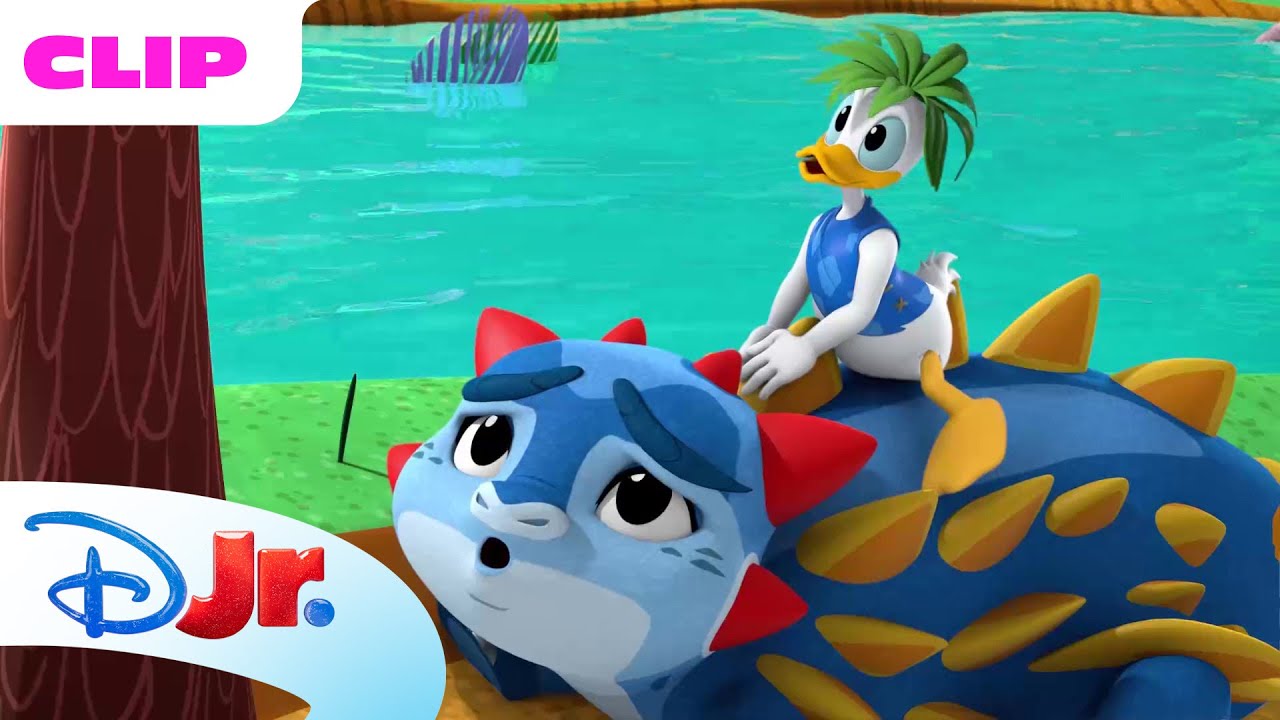 Dino Race 🦕🏁 | Mickey Mouse Funhouse 🥳 | Disney Jr. MENA
