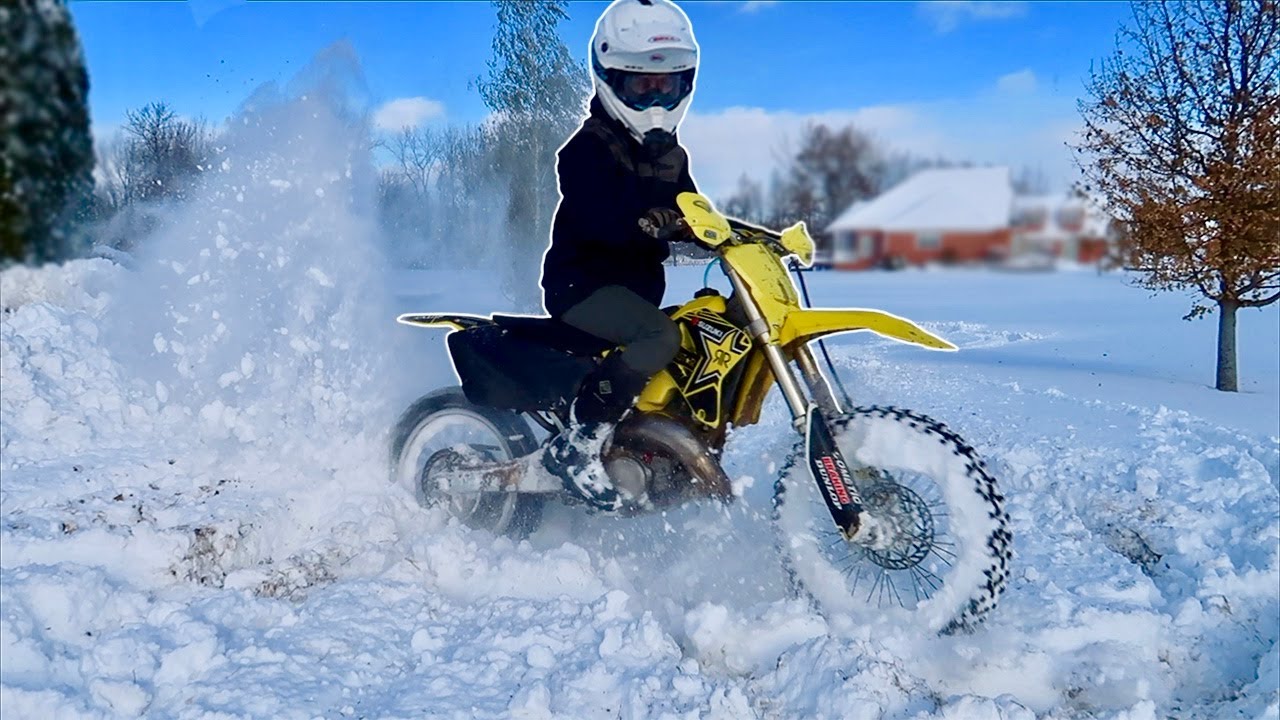 RM125 TWO STROKE WIDE OPEN SNOW RIPPING