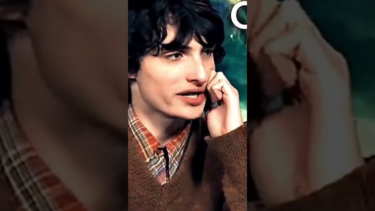 eye contact with finn 😍 ||#finnwolfhard #eyes #sexyasf