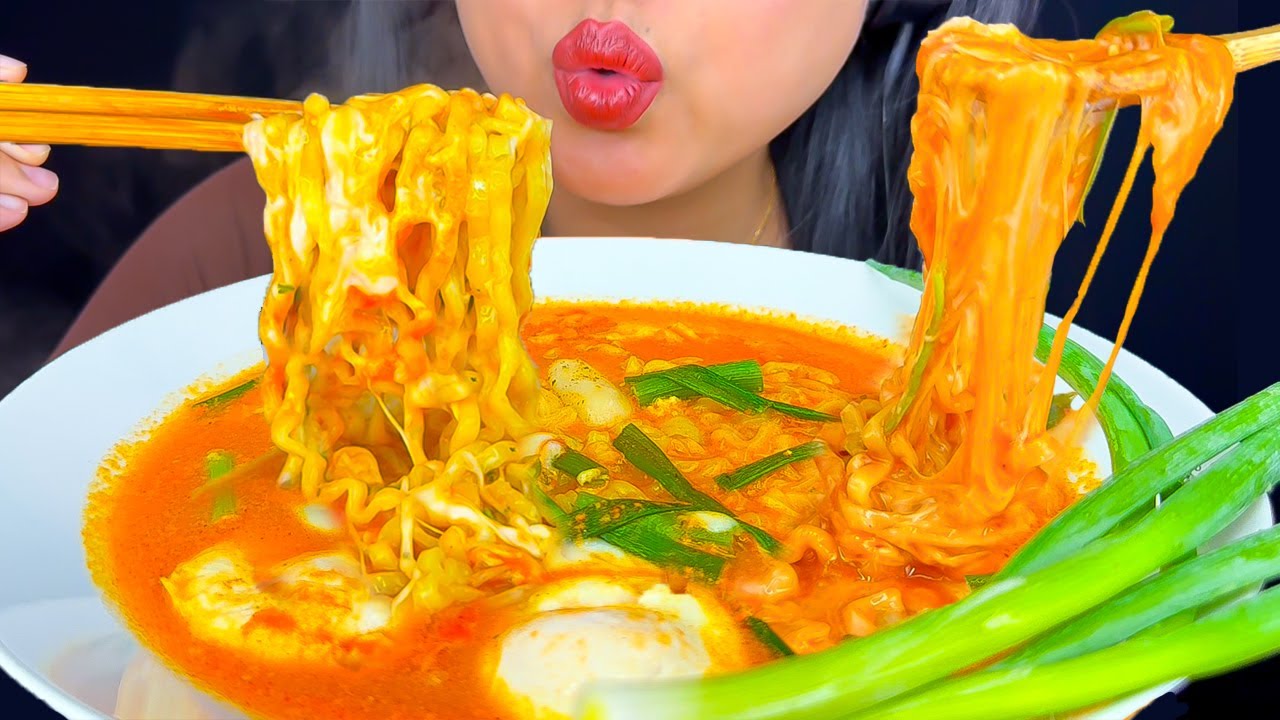 ASMR SPICY NOODLES (ONE HOUR COMPILATION)