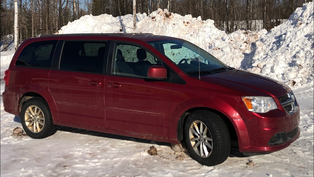 Установка и затяжка заднего ступичного подшипника, Dodge Caravan 2012-20