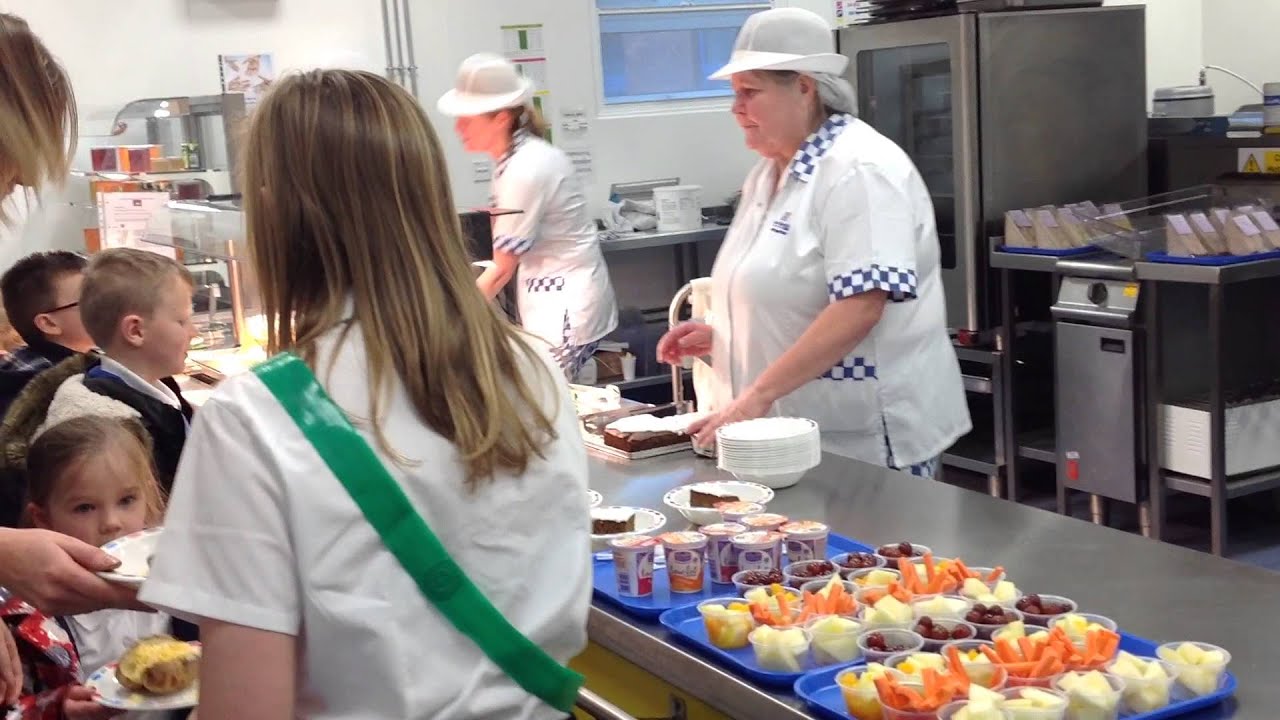 Gargieston Primary kids enjoying their school meals