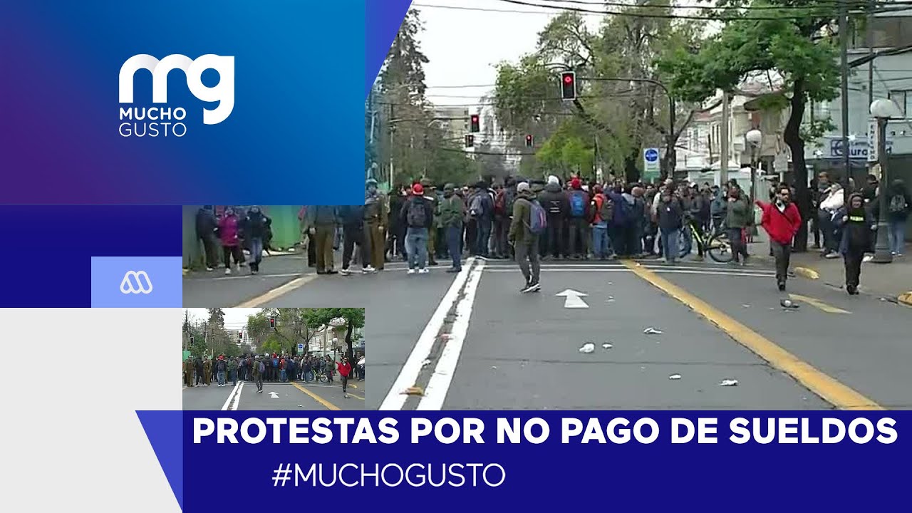 Manifestantes cortan tránsito en Providencia: Trabajadores de hospital acusan retraso en pagos