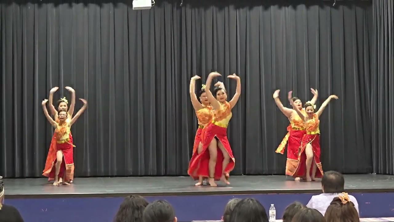 Hmong College Prep Academy Varsity Dance Team Final Round Competition 2025