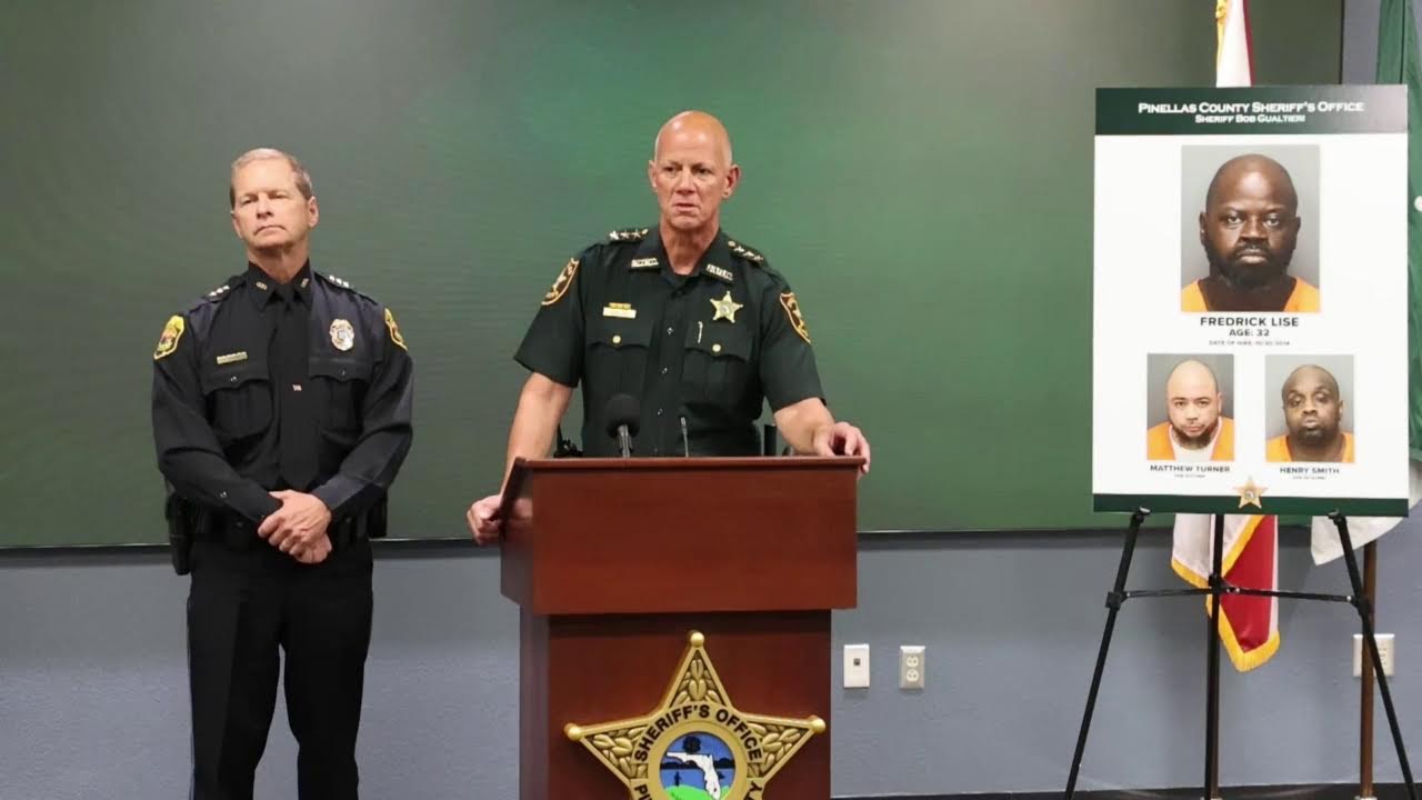 WATCH LIVE: Clearwater police officer arrested for public corruption, deputies say