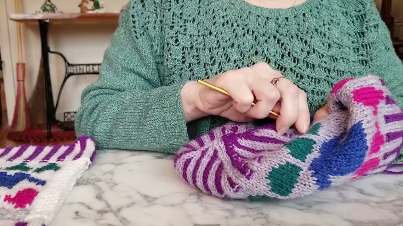 Cutting a Steek in a Knitted Teapot Cozy