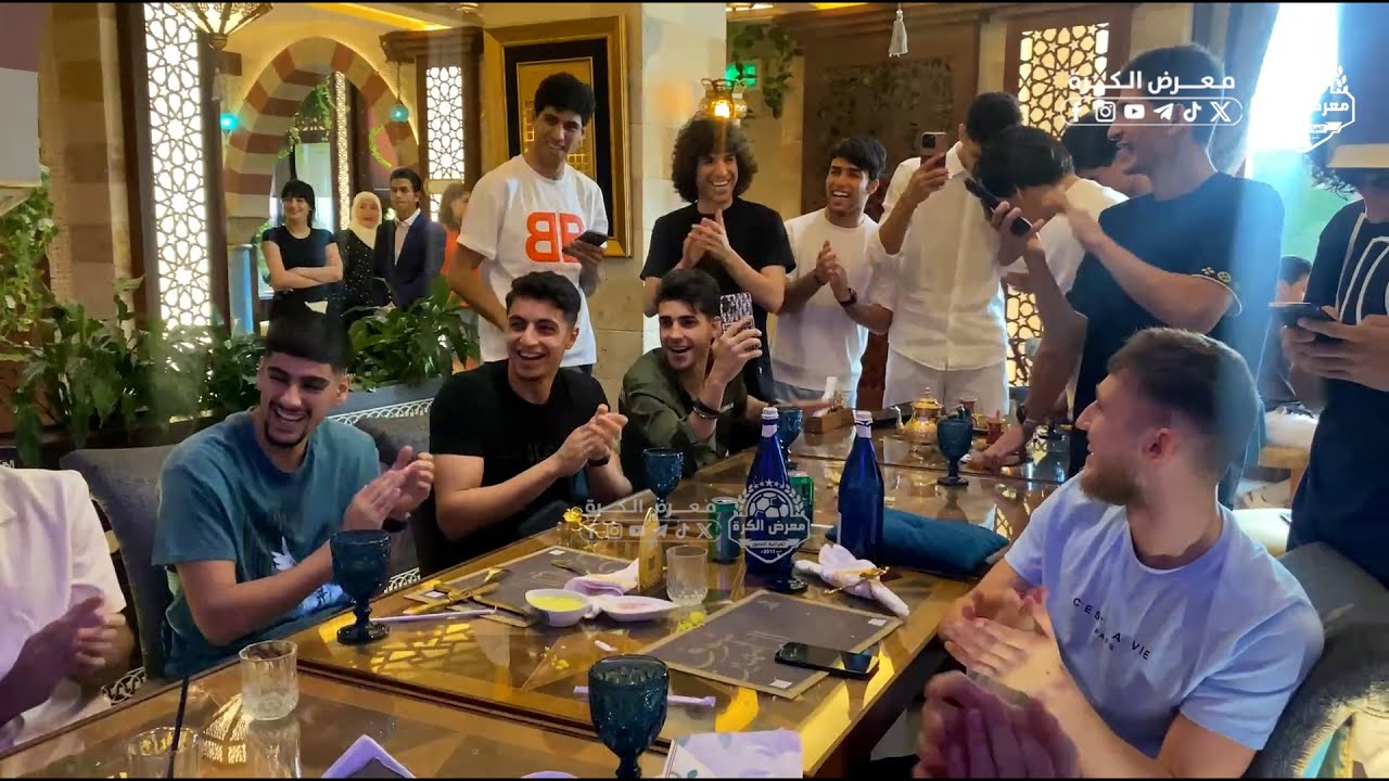 اجواء جميلة يعيشها لاعبي منتخبنا الأولمبي بعد التأهل إلى باريس وقبل العودة لارض الوطني.
